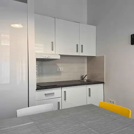 In 44153 Apartment