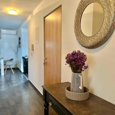 In 44153 Apartament